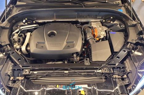 VOLVO XC60 2.0 16V 4P T8 HYBRID R-DESIGN AWD GEARTRONIC AUTOMTICO, Foto 18