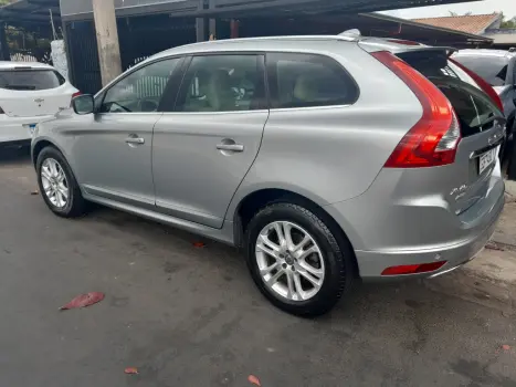 VOLVO XC60 2.0 4P T5 MOMENTUM TURBO AUTOMTICO, Foto 3