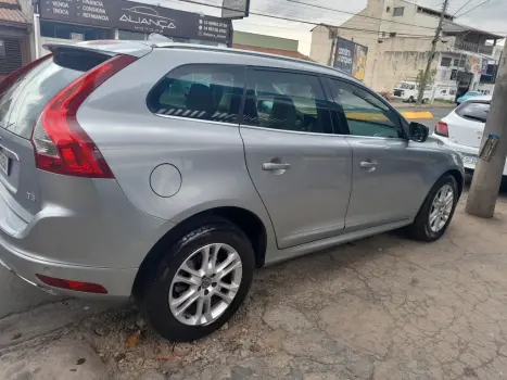 VOLVO XC60 2.0 4P T5 MOMENTUM TURBO AUTOMTICO, Foto 4