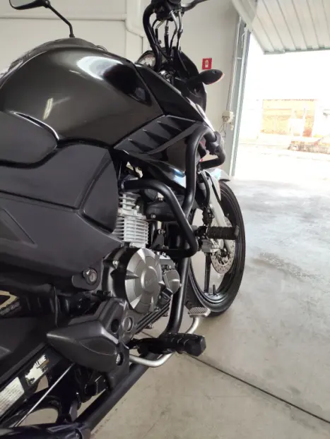 YAMAHA Fazer YS 150 SED, Foto 5