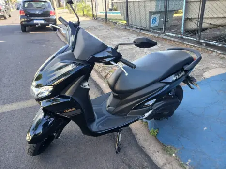 YAMAHA Fluo 125 ABS, Foto 1