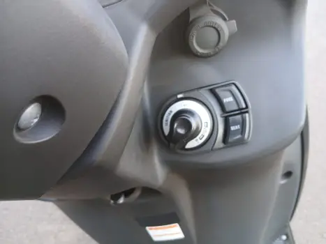 YAMAHA Fluo 125 ABS, Foto 5