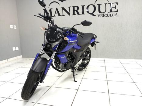 YAMAHA FZ 15 ABS, Foto 1