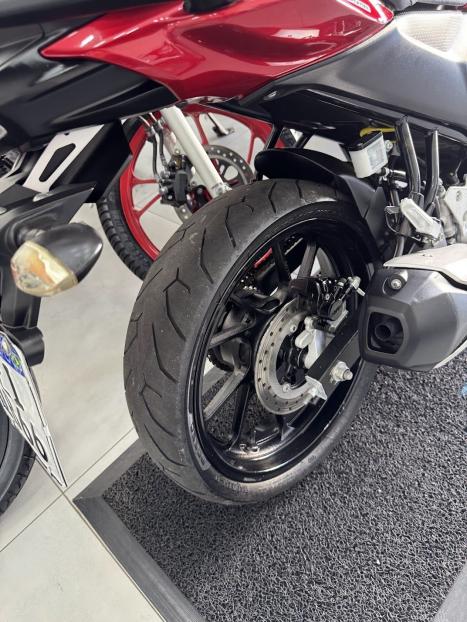 YAMAHA FZ 15 ABS, Foto 9