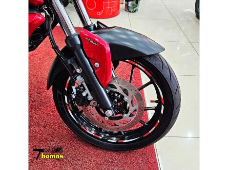 YAMAHA FZ 15 Fazer ABS, Foto 4