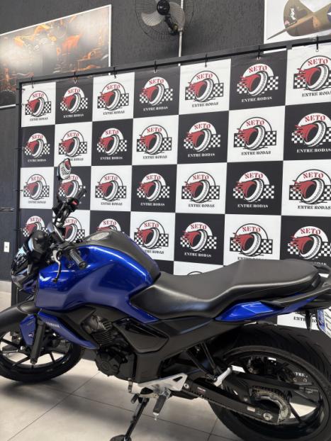 YAMAHA FZ 15 Fazer ABS, Foto 5