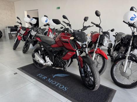 YAMAHA FZ 15 Fazer ABS, Foto 6