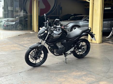 YAMAHA FZ 15 Fazer ABS, Foto 5
