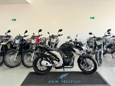 YAMAHA FZ 25 250 Fazer Flex , Foto 1