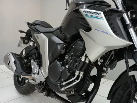 YAMAHA FZ 25 250 Fazer Flex , Foto 5