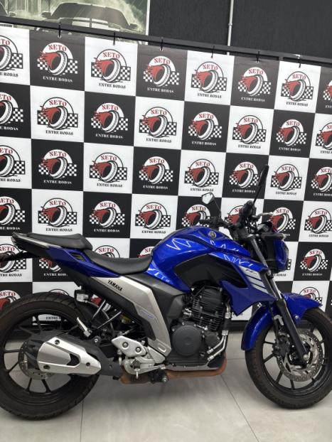 YAMAHA FZ 25 250 Fazer Flex , Foto 1