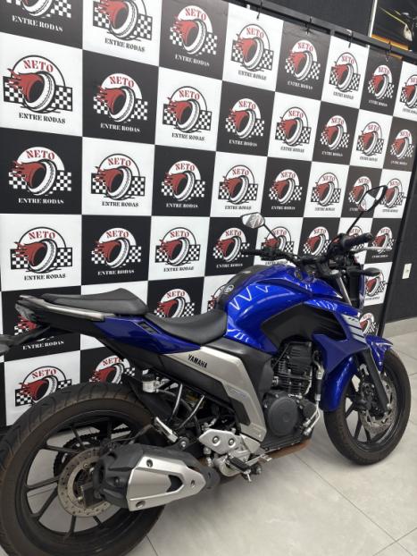 YAMAHA FZ 25 250 Fazer Flex , Foto 3