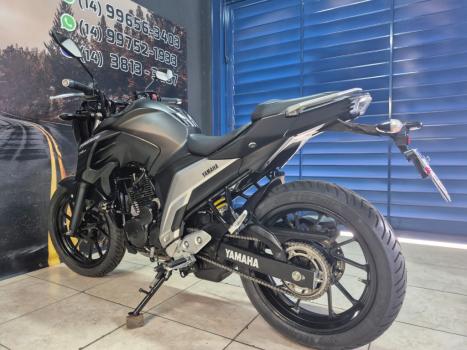 YAMAHA FZ 25 250 Fazer Flex , Foto 4