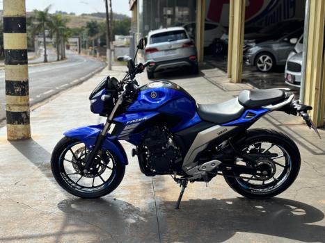 YAMAHA FZ 25 250 Fazer Flex , Foto 4
