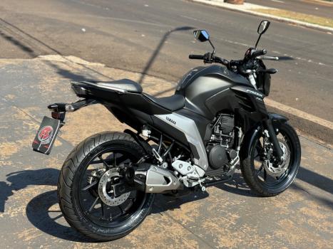 YAMAHA FZ 25 250 Fazer Flex , Foto 4