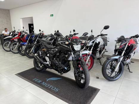 YAMAHA MT-03 300 , Foto 2