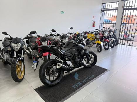 YAMAHA MT-03 300 , Foto 3