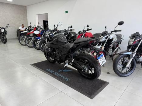 YAMAHA MT-03 300 , Foto 4
