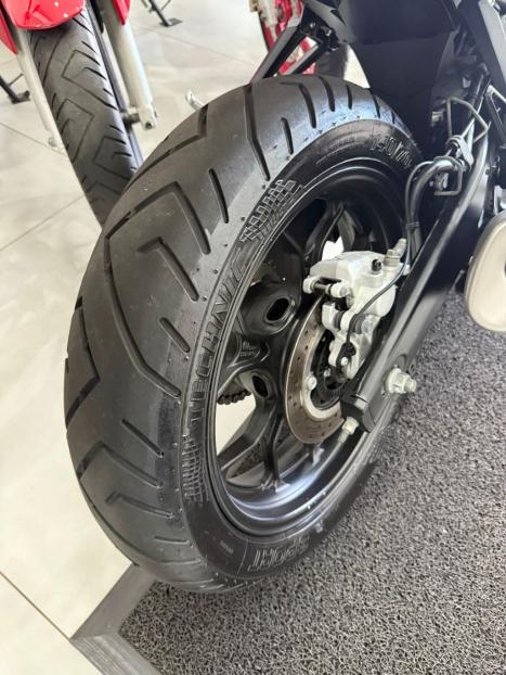 YAMAHA MT-03 300 , Foto 9