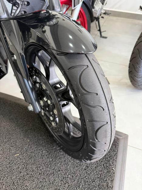 YAMAHA MT-03 300 , Foto 10