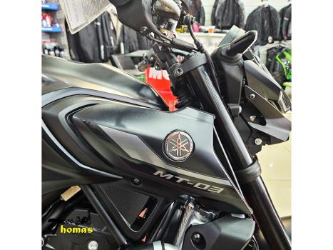 YAMAHA MT-03 300 ABS, Foto 6