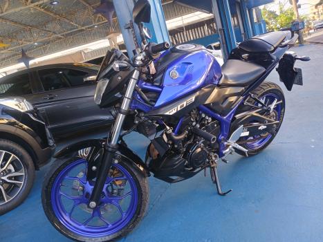 YAMAHA MT-03 300 ABS, Foto 2