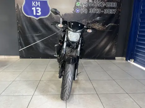 YAMAHA MT-03 300 ABS, Foto 4