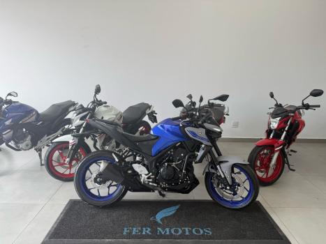 YAMAHA MT-03 300 ABS, Foto 1