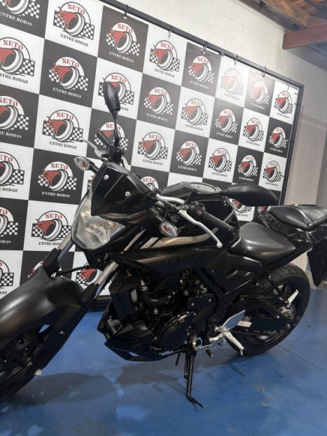 YAMAHA MT-03 300 ABS, Foto 5