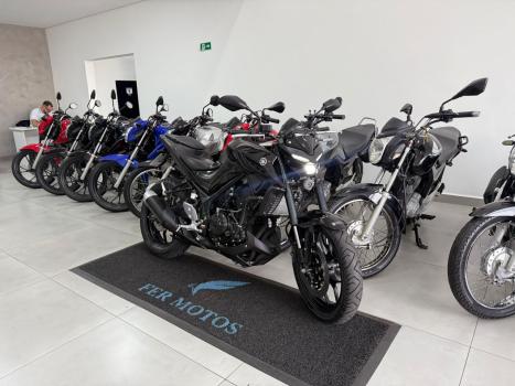 YAMAHA MT-03 300 ABS, Foto 4