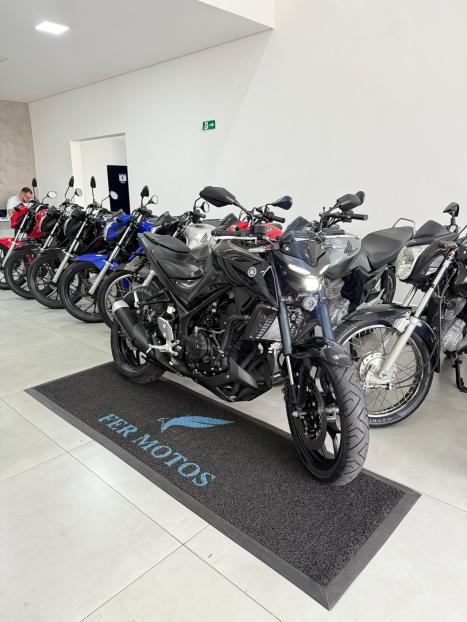 YAMAHA MT-03 300 ABS, Foto 7
