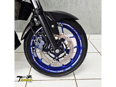 YAMAHA MT-03 300 ABS, Foto 5