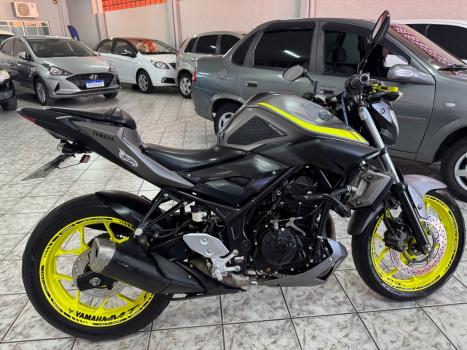 YAMAHA MT-03 300 ABS, Foto 1