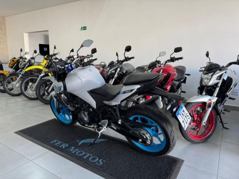 YAMAHA MT-03 300 ABS, Foto 5