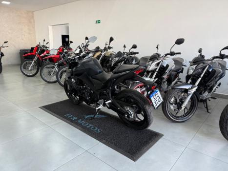 YAMAHA MT-03 300 ABS, Foto 5