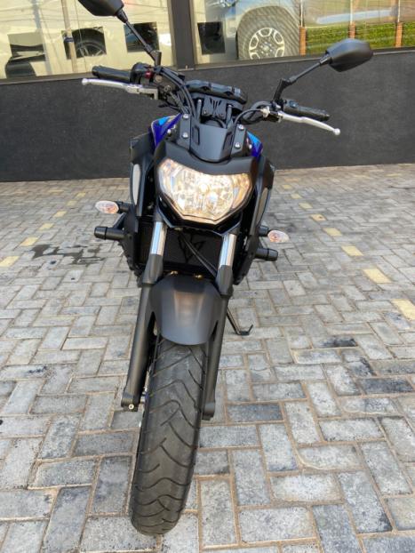 YAMAHA MT-07 700 ABS, Foto 7