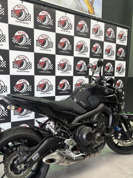 YAMAHA MT-09 850 ABS, Foto 8