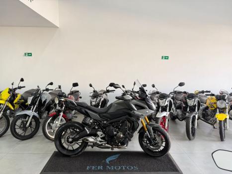 YAMAHA MT-09 Tracer 850 , Foto 1