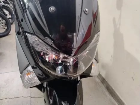 YAMAHA NMax 160 ABS, Foto 3