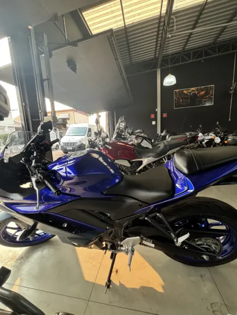 YAMAHA R 320 , Foto 1