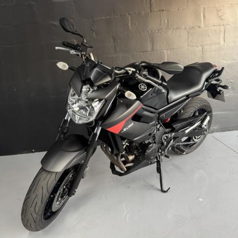 YAMAHA XJ6 600 N, Foto 1