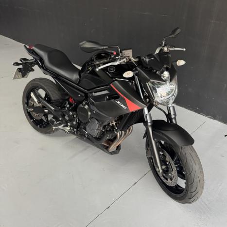 YAMAHA XJ6 600 N, Foto 4