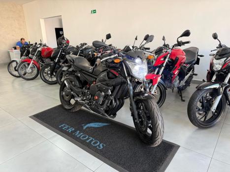 YAMAHA XJ6 600 N, Foto 3