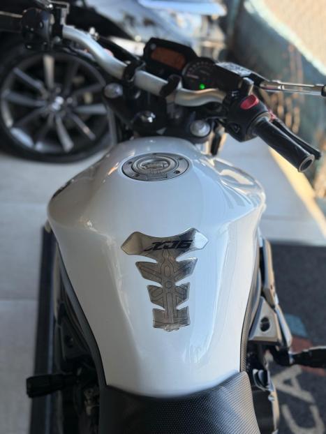 YAMAHA XJ6 600 N, Foto 4