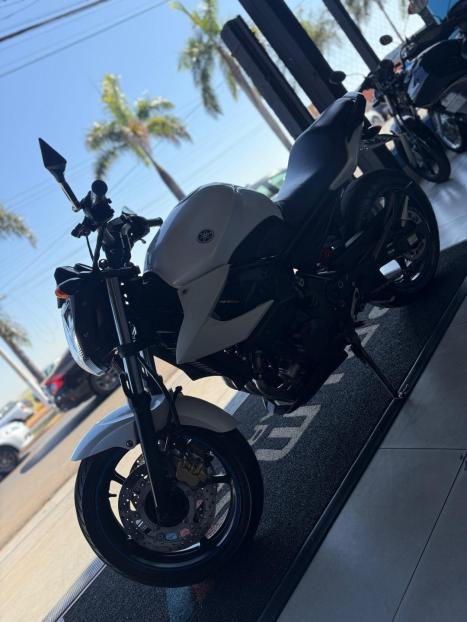 YAMAHA XJ6 600 N, Foto 9