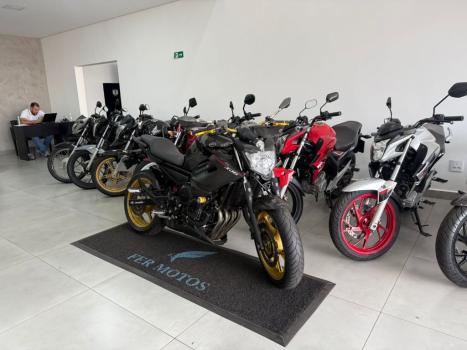 YAMAHA XJ6 600 N, Foto 2