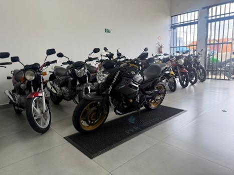 YAMAHA XJ6 600 N, Foto 4