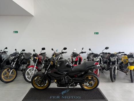 YAMAHA XJ6 600 N, Foto 6