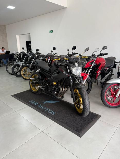 YAMAHA XJ6 600 N, Foto 7