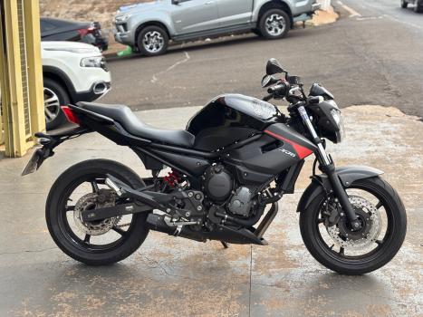 YAMAHA XJ6 600 N, Foto 2